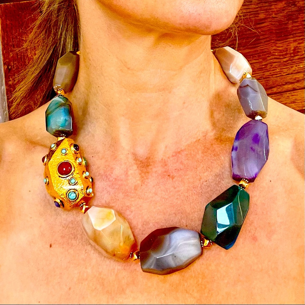 Gorgeous José y María Barrera faceted agate necklace